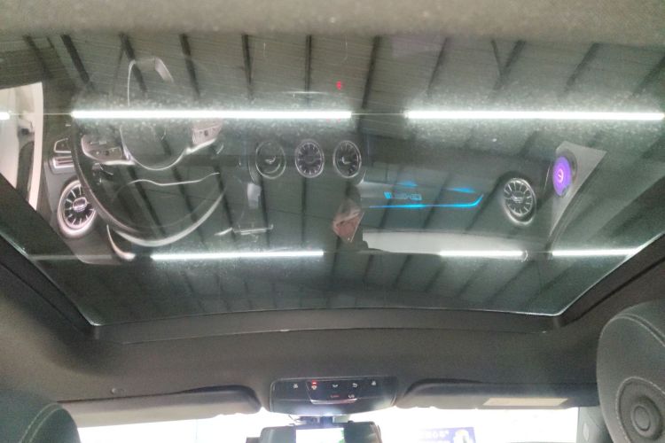 奔驰C级(进口) 2019款 C 260 轿跑车中控内饰22