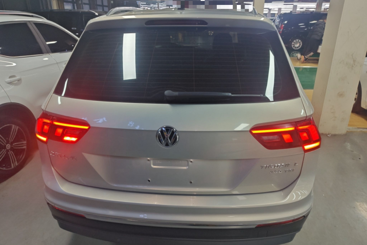 大众 途观L 2020款 330TSI 自动两驱全景舒适版 国VI车身外观6