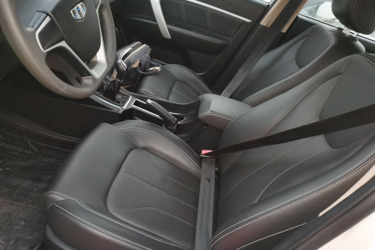 吉利汽车 帝豪 2017款 三厢百万款 1.5L 手动向上版中控内饰19