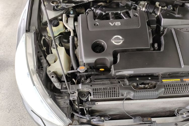 日产 天籁 2011款 公爵 2.5L XV尊雅版局部细节9006