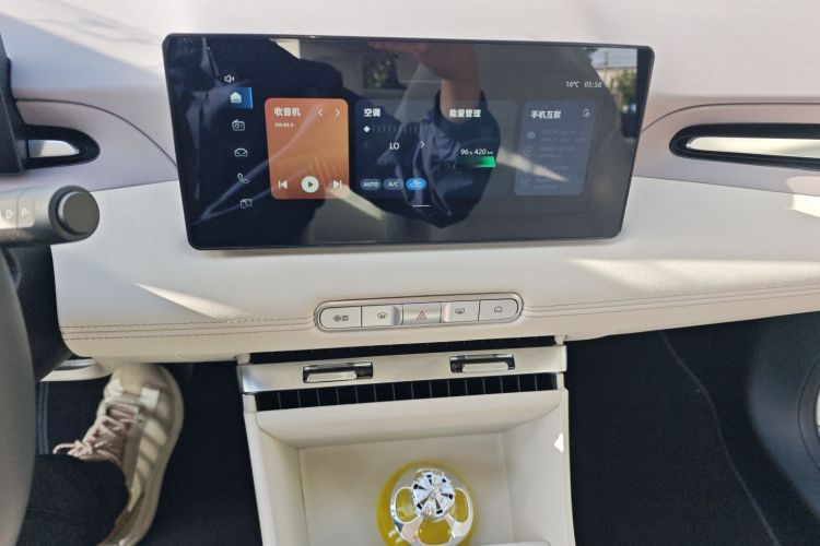 名爵 MG4 EV 2026款 437 随心版中控内饰16