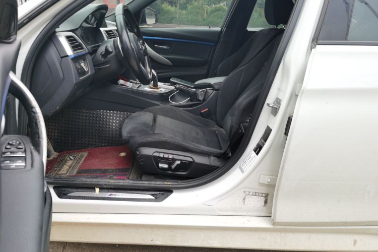 宝马3系 2018款 320i M运动套装局部细节19