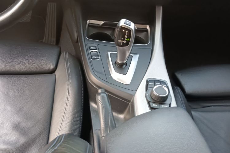 宝马1系(进口) 2018款 120i M运动套装局部细节18