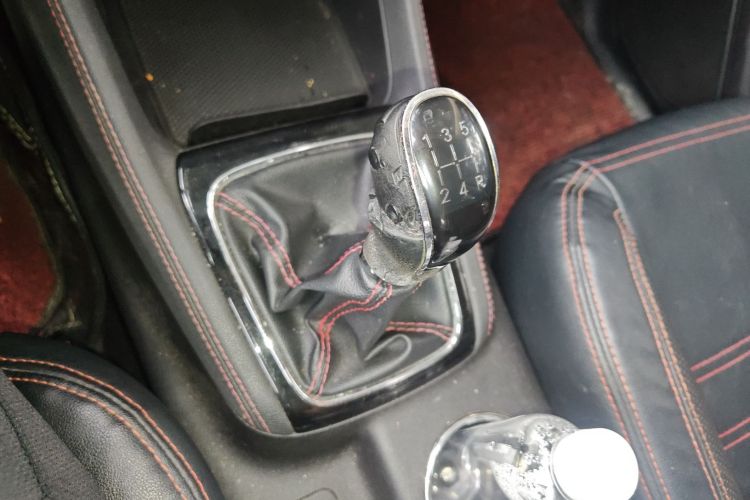 长安欧尚A800 2017款 1.6L 手动标准型中控内饰18