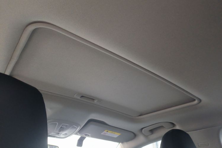 标致408 2014款 1.8L 自动豪华版中控内饰22