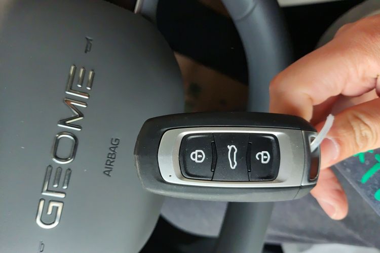 吉利银河 熊猫 2025款 210km 元气熊中控内饰11