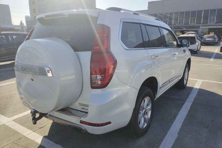 哈弗H9 2017款 2.0T 汽油四驱尊享型 5座车身外观7