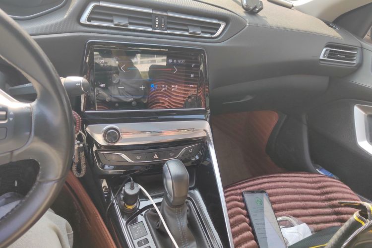 标致308 2019款 230THP 自动豪华版 国V局部细节16