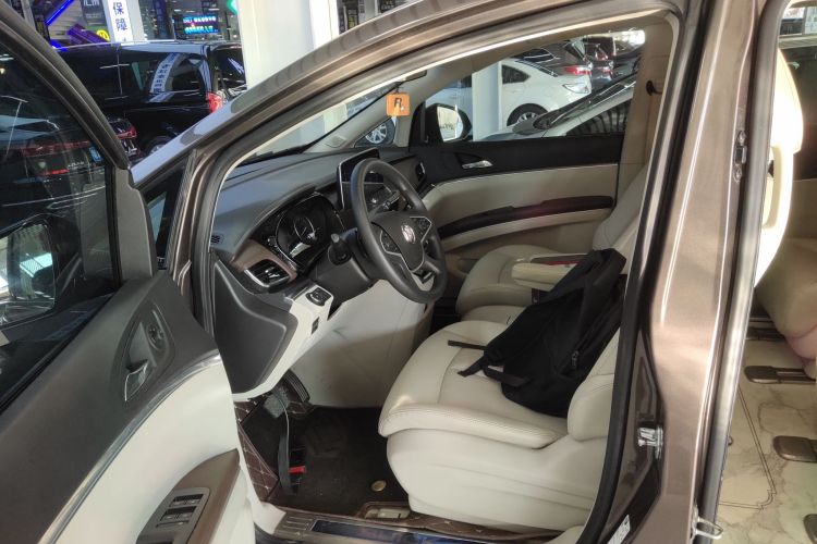 别克GL8 2023款 陆上公务舱 智享型局部细节19