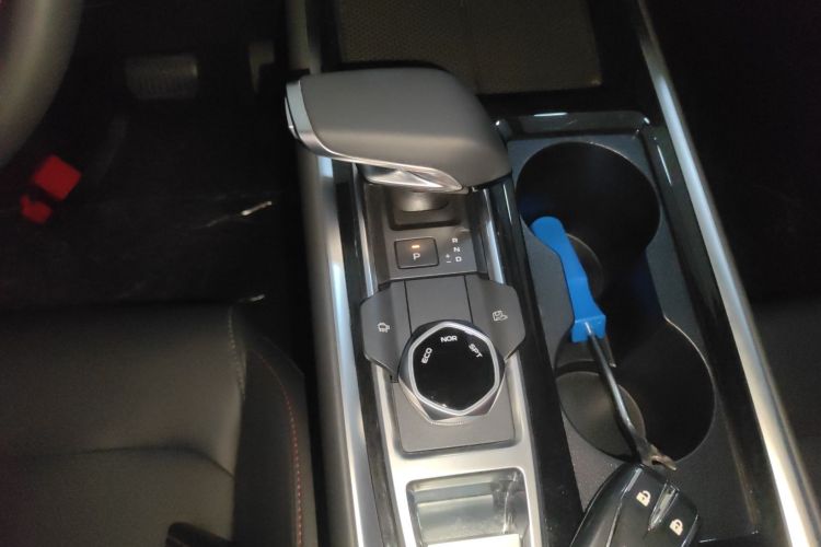 长安CS55PLUS 2024款 第三代 1.5T DCT卓越型中控内饰18