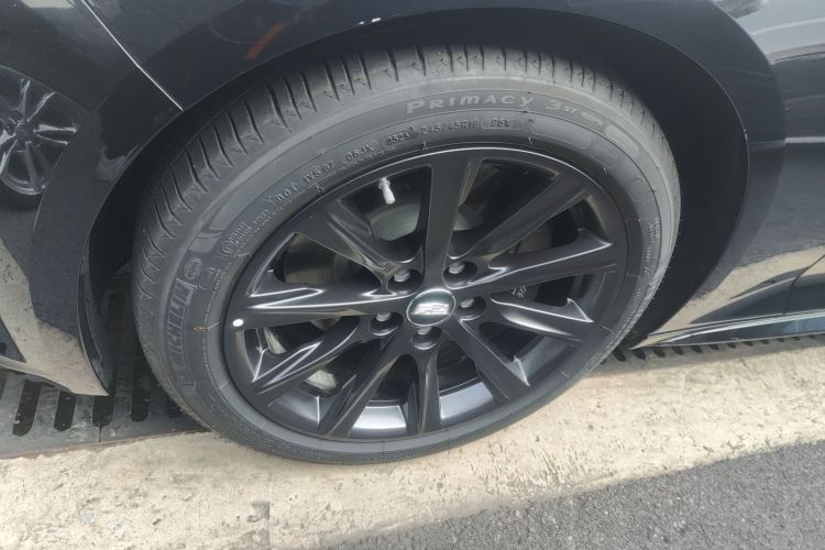 凯迪拉克CT5 2025款 28T 赛道性能版车身外观6007