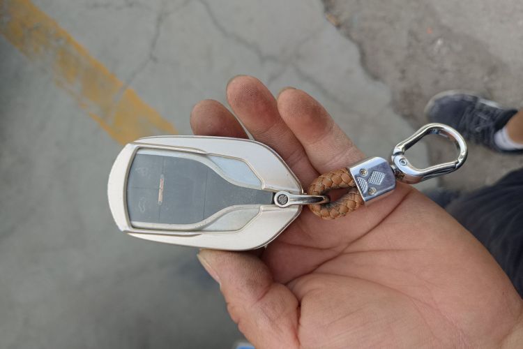 汉腾汽车 汉腾X7 2016款 2.0T DCT御马版中控内饰7001