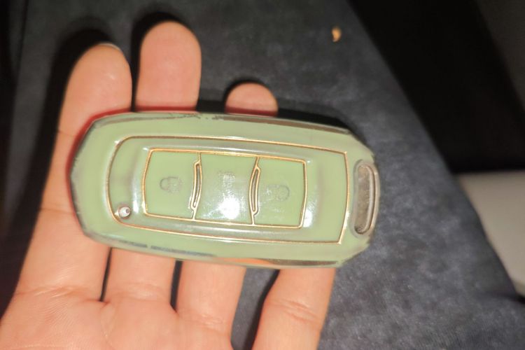 吉利汽车 帝豪 2015款 三厢 1.5L CVT向上版中控内饰7001