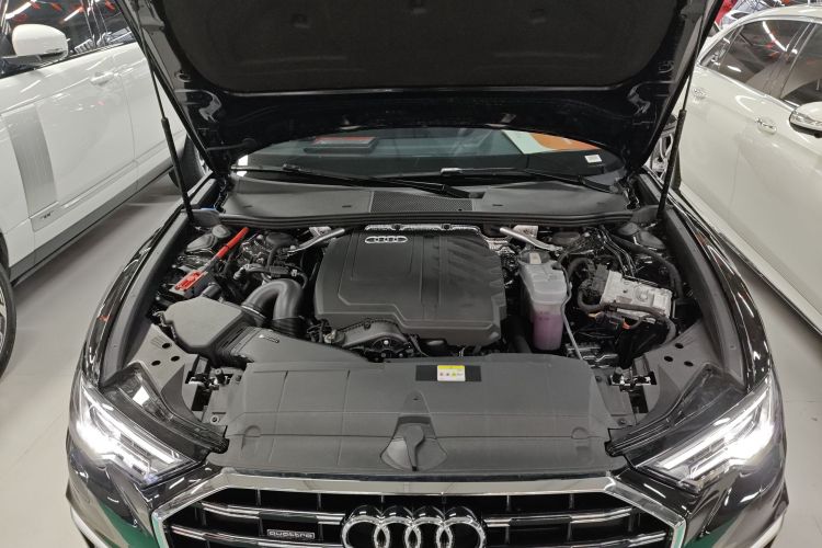 奥迪A6L 2025款 45 TFSI quattro 臻选动感型机舱底盘24