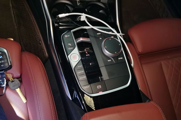 宝马3系 2023款 320Li M运动套装局部细节18