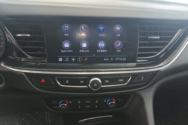 别克 君威 2023款 652T 智享型中控内饰16