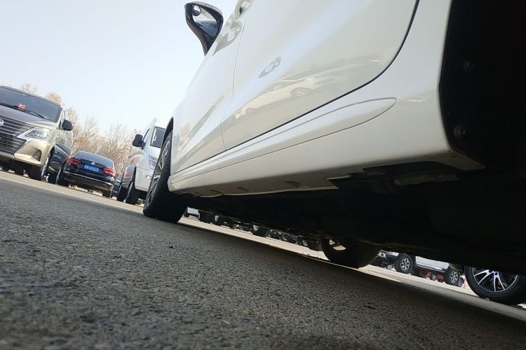 比亚迪 宋MAX 2019款 1.5T 自动智联睿进型 6座 国VI局部细节9002