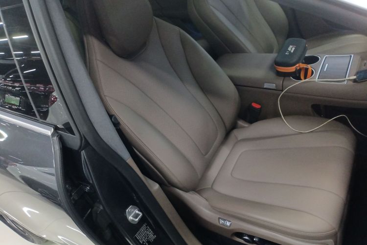 鸿蒙智行 智界R7 2025款 增程 251km Max局部细节41