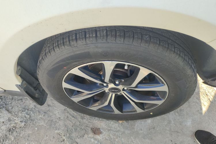 众泰T600 Coupe 2017款 1.5T 自动尊享型车身外观6001