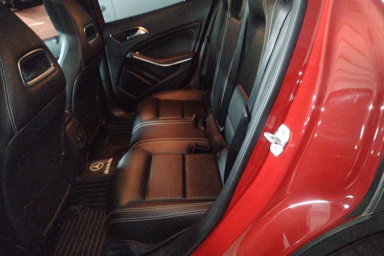 奔驰GLA 2016款 GLA 200 时尚型中控内饰7004