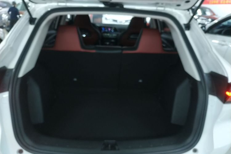 长安欧尚X5 2021款 改款 1.5T DCT豪华型机舱底盘23