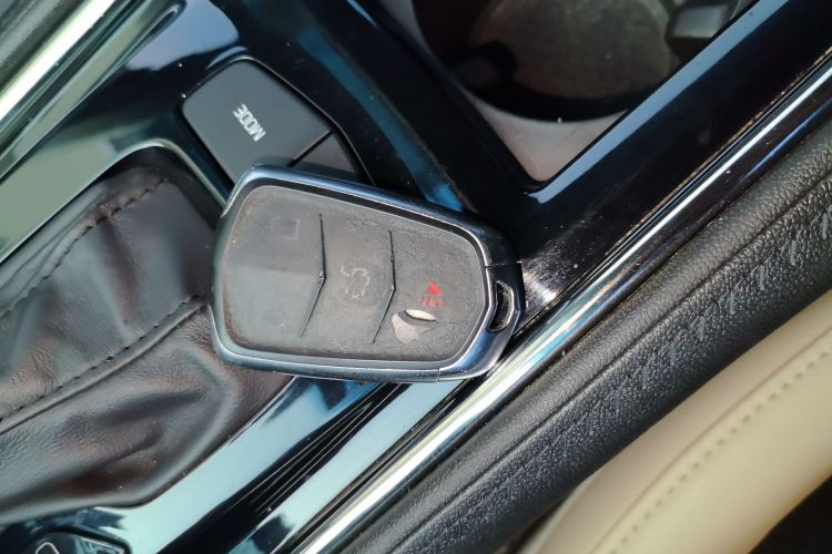 凯迪拉克ATS-L 2014款 25T 舒适型中控内饰11