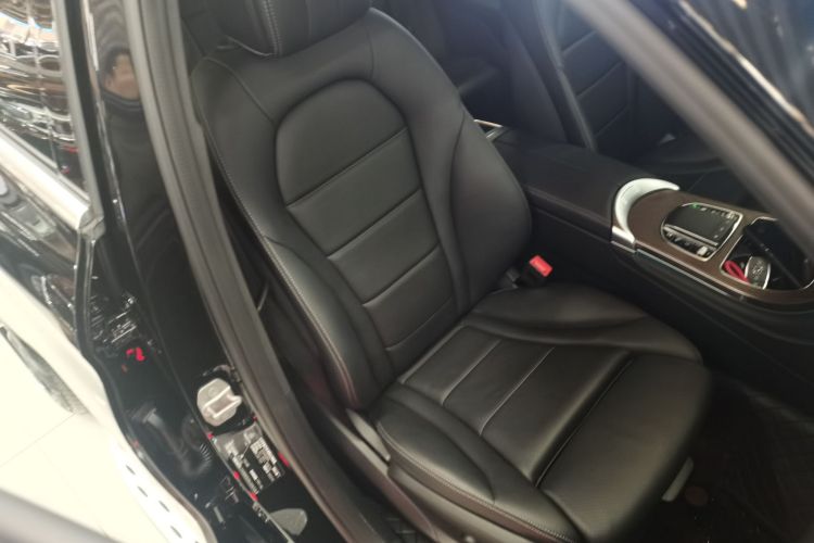 奔驰GLC 2022款 改款 GLC 300 L 4MATIC 动感型局部细节41