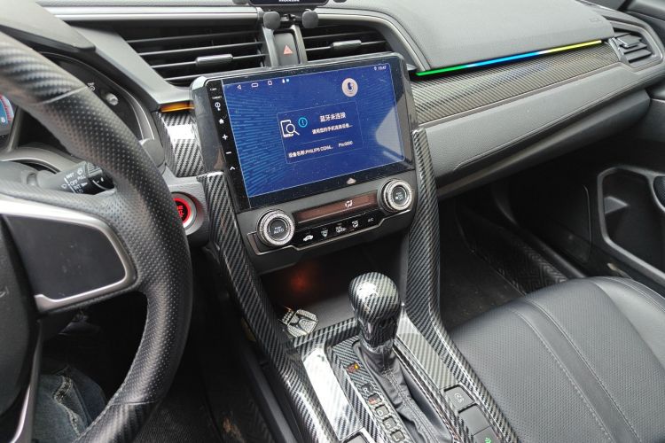 本田 思域 2021款 HATCHBACK 220TURBO CVT新锐控中控内饰16