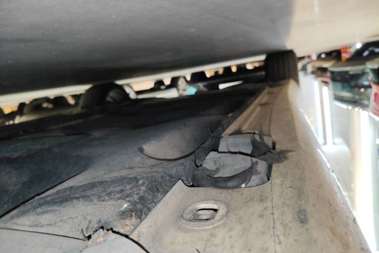 奔驰B级 2018款 B 200 时尚型局部细节9001