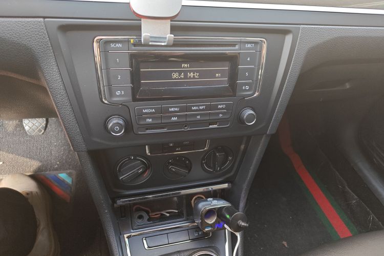 大众 宝来 2018款 1.5L 手动时尚型中控内饰16