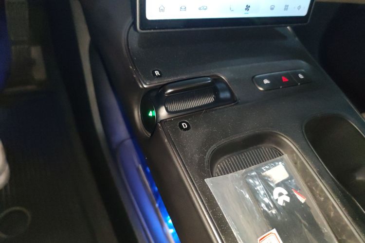 蔚来ET5 2022款 75kWh中控内饰18