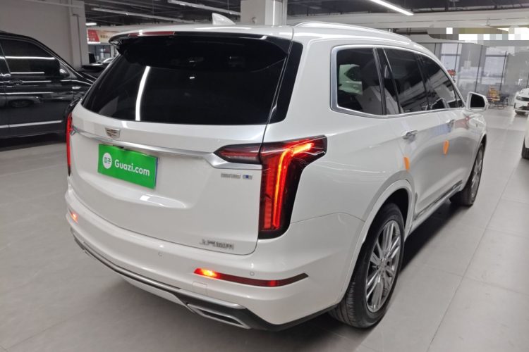 凯迪拉克XT6 2022款 2.0T 七座两驱豪华型车身外观6005