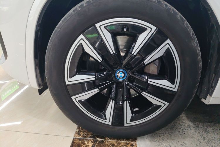 宝马iX3 2022款 改款 领先型车身外观6003