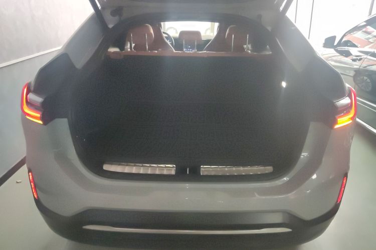 蔚来EC6 2020款 615KM 性能版机舱底盘23