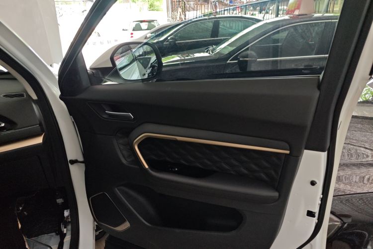 哈弗H6 2020款 1.5GDIT 自动铂金都市版中控内饰42