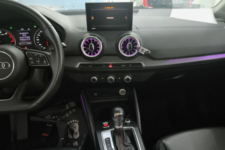 奥迪Q2L 2022款 35 TFSI 进取动感型中控内饰16