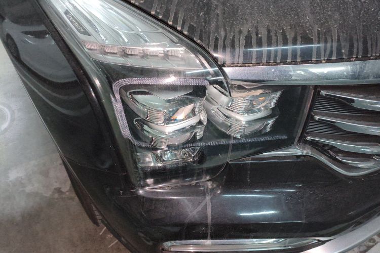 广汽传祺 传祺GS8 2017款 320T 两驱豪华智联版（七座）车身外观6006