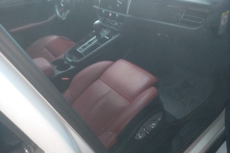 保时捷 2022款 Macan 2.0T中控内饰41