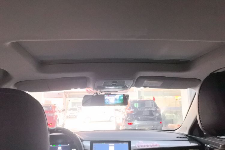 荣威i5 2021款 1.5L CVT钻石版中控内饰22