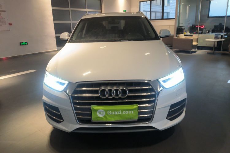 奥迪Q3 2018款 30周年年型 30 TFSI 时尚型车身外观2