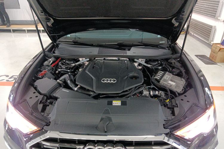 奥迪A6L 2022款 55 TFSI quattro 尊享动感型机舱底盘24