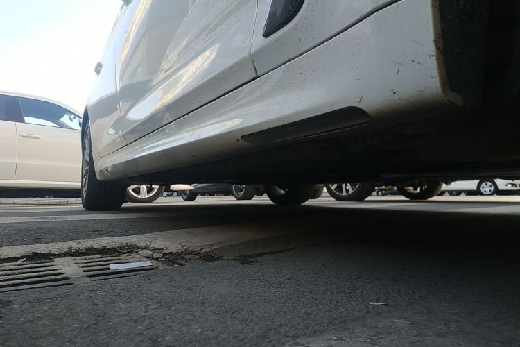 宝马5系 2019款 525Li M运动套装局部细节9001