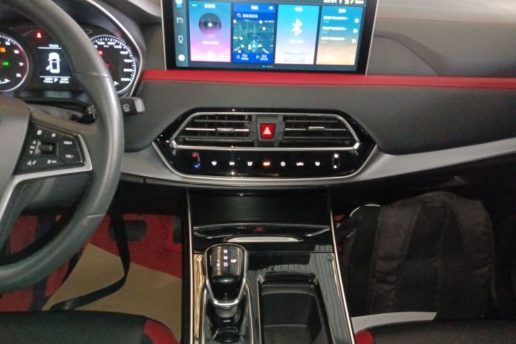 思皓X8 2022款 大圣版 300T DCT行者型 7座局部细节16