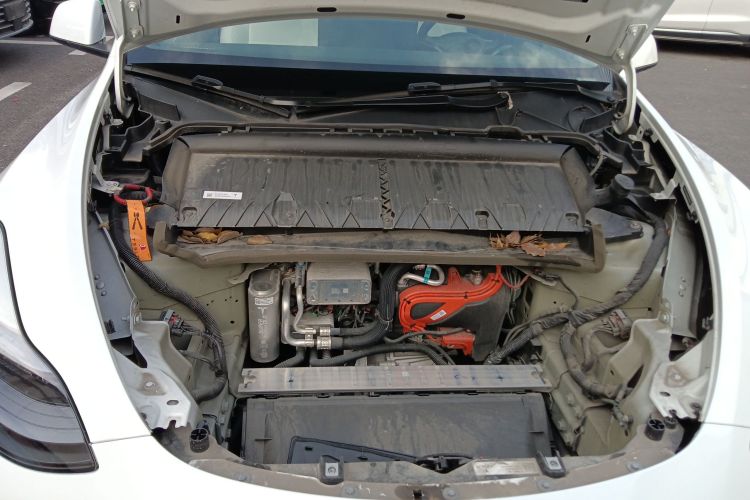 特斯拉 Model Y 2023款 长续航全轮驱动版局部细节24