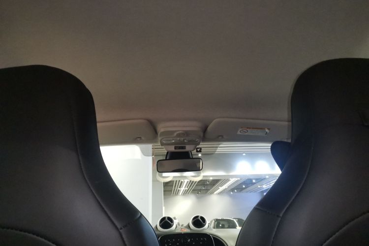 smart fortwo 2018款 1.0L 52千瓦硬顶灵动版 国V中控内饰22