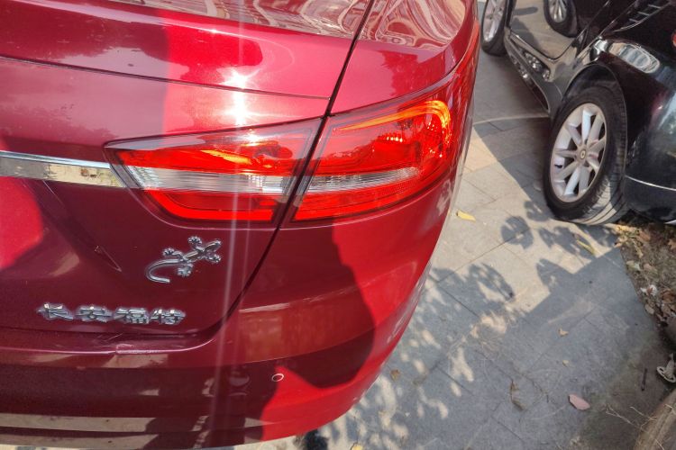 福特 福睿斯 2017款 幸福版 1.5L 自动时尚型车身外观9