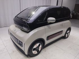 宝骏KiWi EV 2022款 艺术家轻享版 三元锂