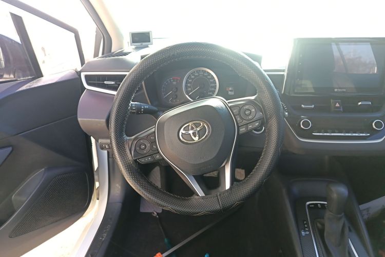 丰田 卡罗拉 2019款 1.2T S-CVT GL-i精英版中控内饰13