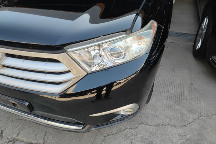 丰田 汉兰达 2012款 2.7L 两驱7座豪华版局部细节36