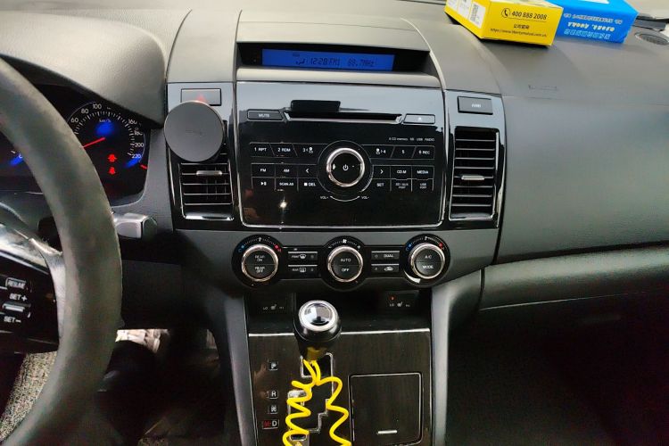 马自达8 2015款 2.5L 至尊版中控内饰16